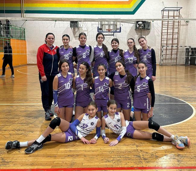 aaaPretpionirke Tehničara posle pobede u gradskom derbiju